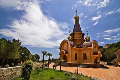 Русская церковь Архангела Михаила в Алтее