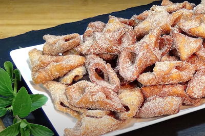 Пестиньос Пестиньос - популярный десерт Андалусии