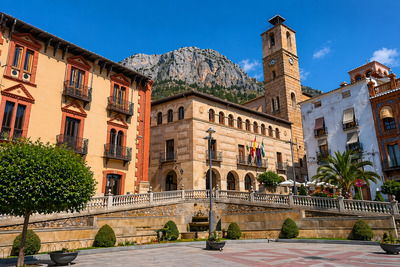 Площадь Корредера в Касорле