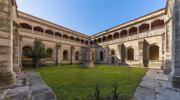 Real Monasterio de Santo Tomás