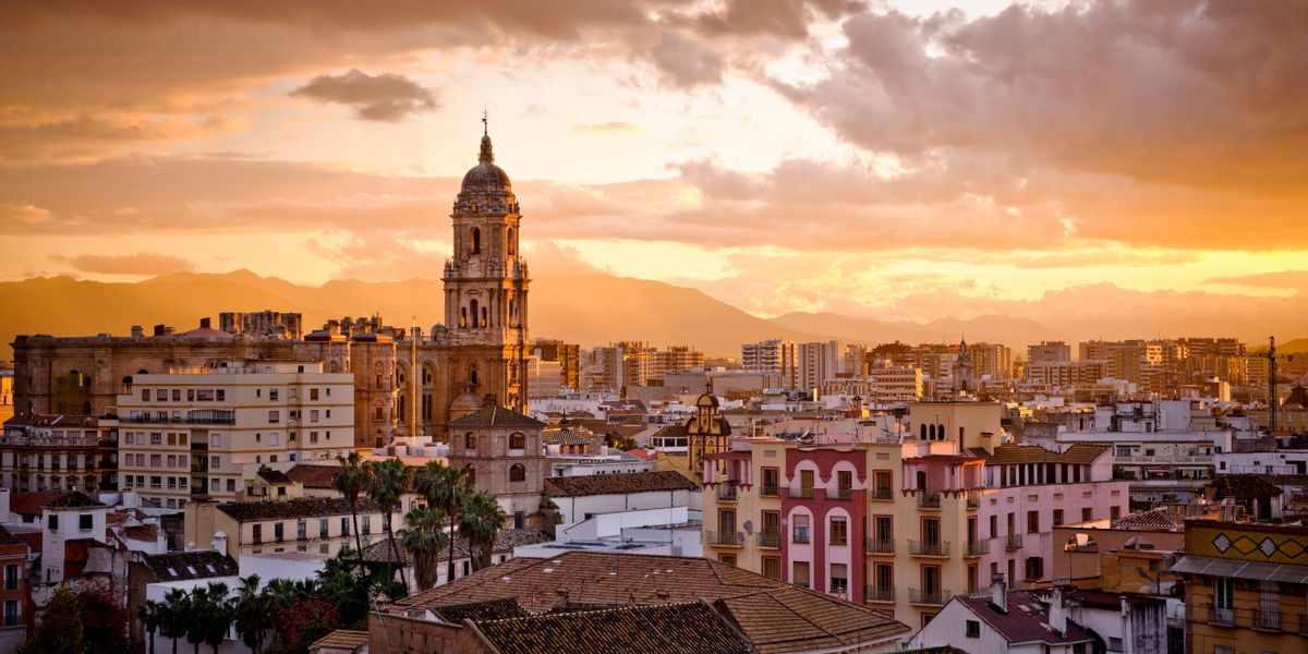 Основные достопримечательности Малаги — панорама города