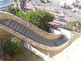 Descent to the port area of Benidorm