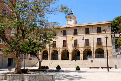 Ратуша Дении