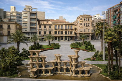 Площадь Plaza de la Glorieta в Эльче