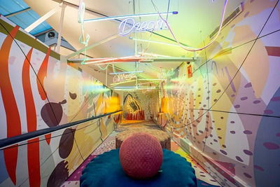 IKONO Barcelona IKONO Barcelona — интерактивное арт-пространство с необычными комнатами