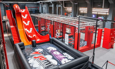 HiJump Park Badalona — an indoor trampoline park with activities for children and adults