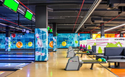 Ilusiona Splau — an entertainment centre with bowling, arcade games and virtual reality