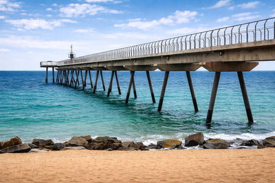 Нефтяной мост в Бадалоне