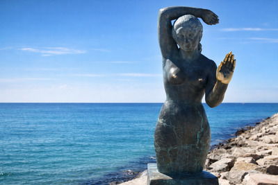 Скульптура Русалки Скульптура Русалки на набережной Ситжеса