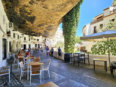 Setenil de las Bodegas qué ver