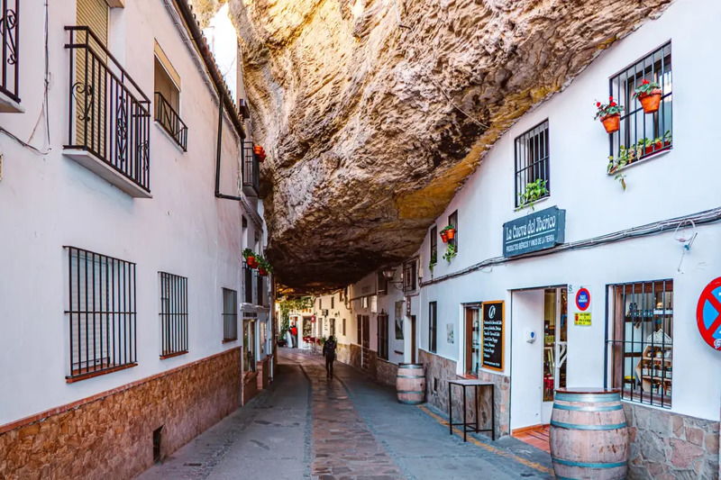 Setenil de las Bodegas qué ver