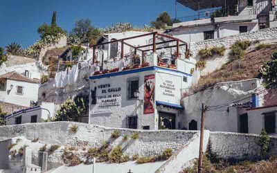 Sacromonte Sacromonte - Granada district with cave houses and flamenco