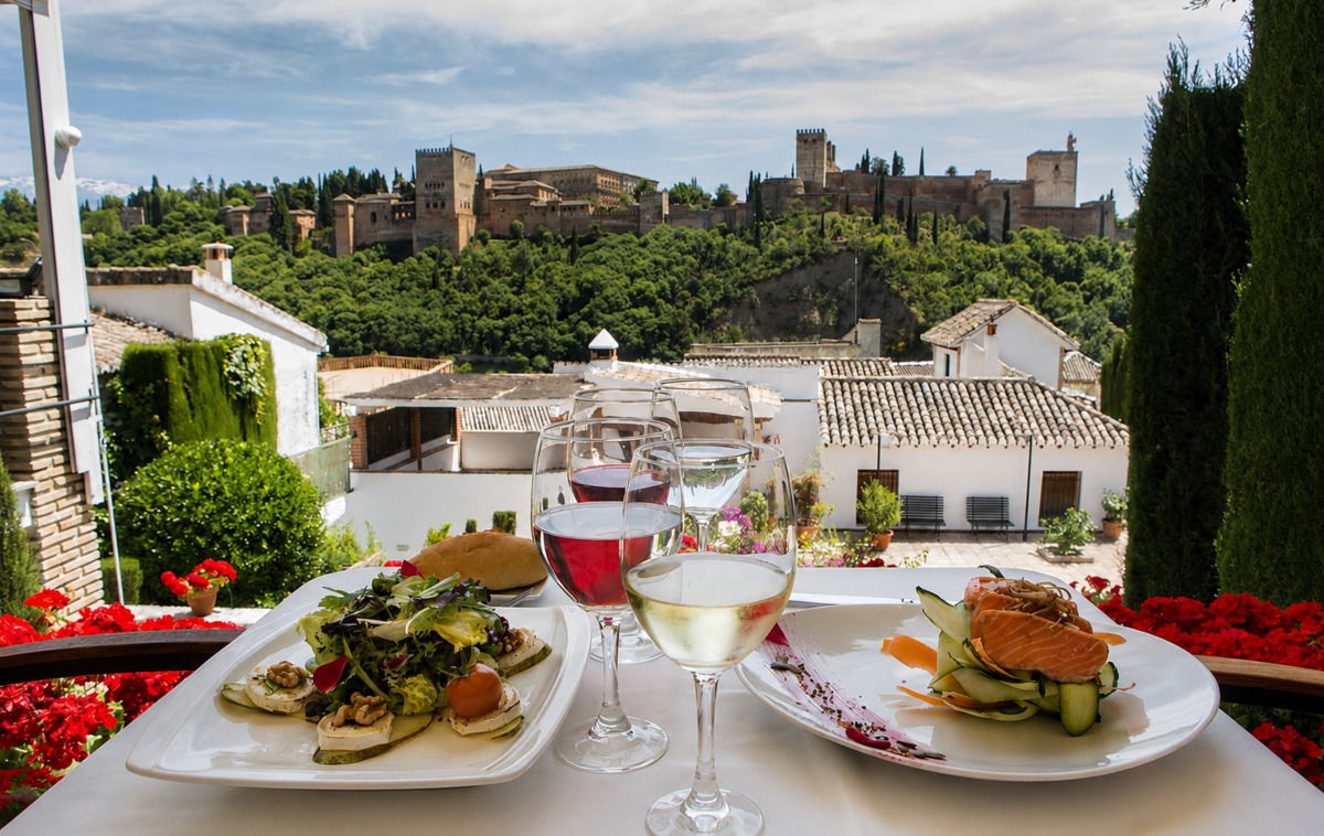 Where to Eat and What to Try in Granada