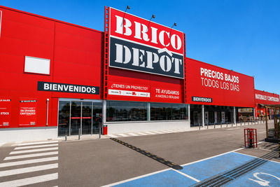 Brico Depôt — бюджетный строительный магазин в Испании