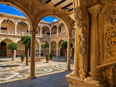 Дворец Хабалькинто в Баэсе