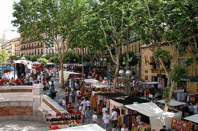 Mercadillo dominical El Rastro Mercadillo de segunda mano El Rastro en Madrid los domingos