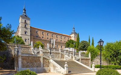 Замок Алькасар - главная достопримечательность Толедо