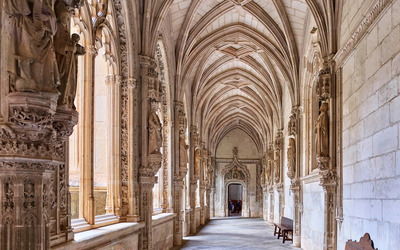 Монастырь Сан-Хуан-де-лос-Рейес - готическая достопримечательность