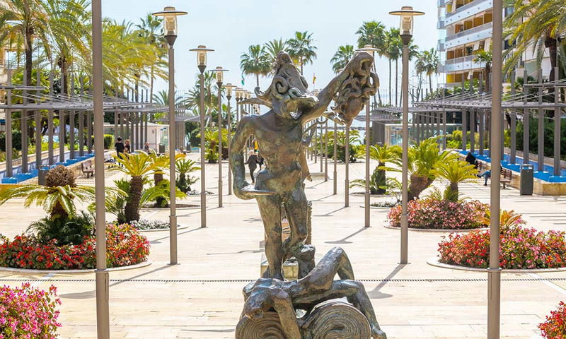 Walking promenade