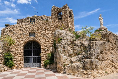 Эрмита Вирхен де ла Пенья Часовня Эрмита Вирхен де ла Пенья в Михасе