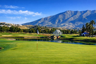 Гольф клубы Гольф клубы в Михасе