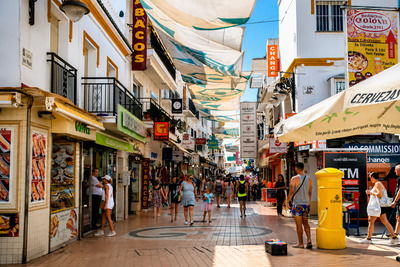 La popular Calle San Miguel con numerosas tiendas
