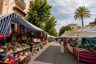 Mercadillos en Málaga los martes