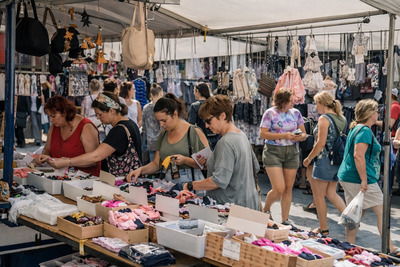 Markets on Thursdays Valencia street markets on Thursdays