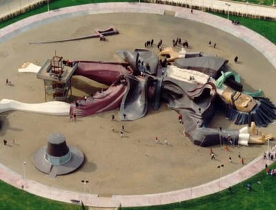 Parque Gulliver - parque infantil con forma de una figura gigante de Gulliver
